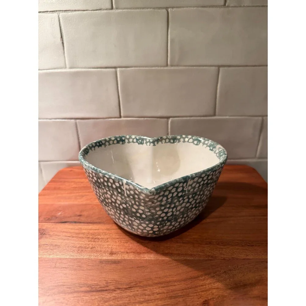Vintage 1994 ABC Distributing Heart Shaped Nesting Bowls Set of 3 Green